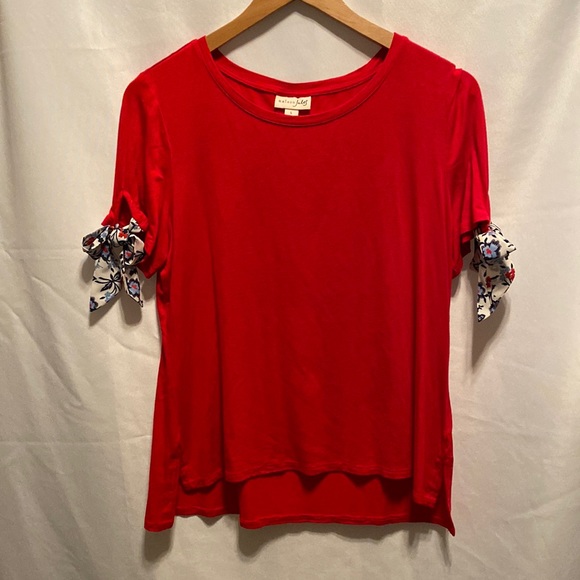 Maison Jules Tops - Maison Jules Red Tie Sleeve T-shirt size L